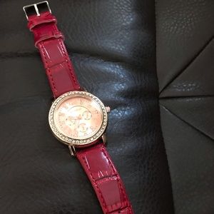 Beautiful Fancy Geneva Rhinestone Wrist Watch Red